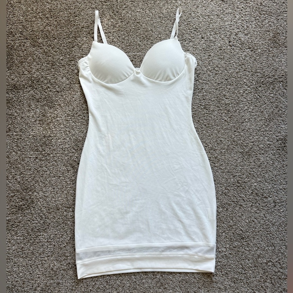 Amazon White Slip